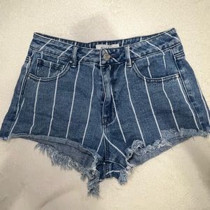 PacSun Denim High Rise Festival Short 🩵 Size 26